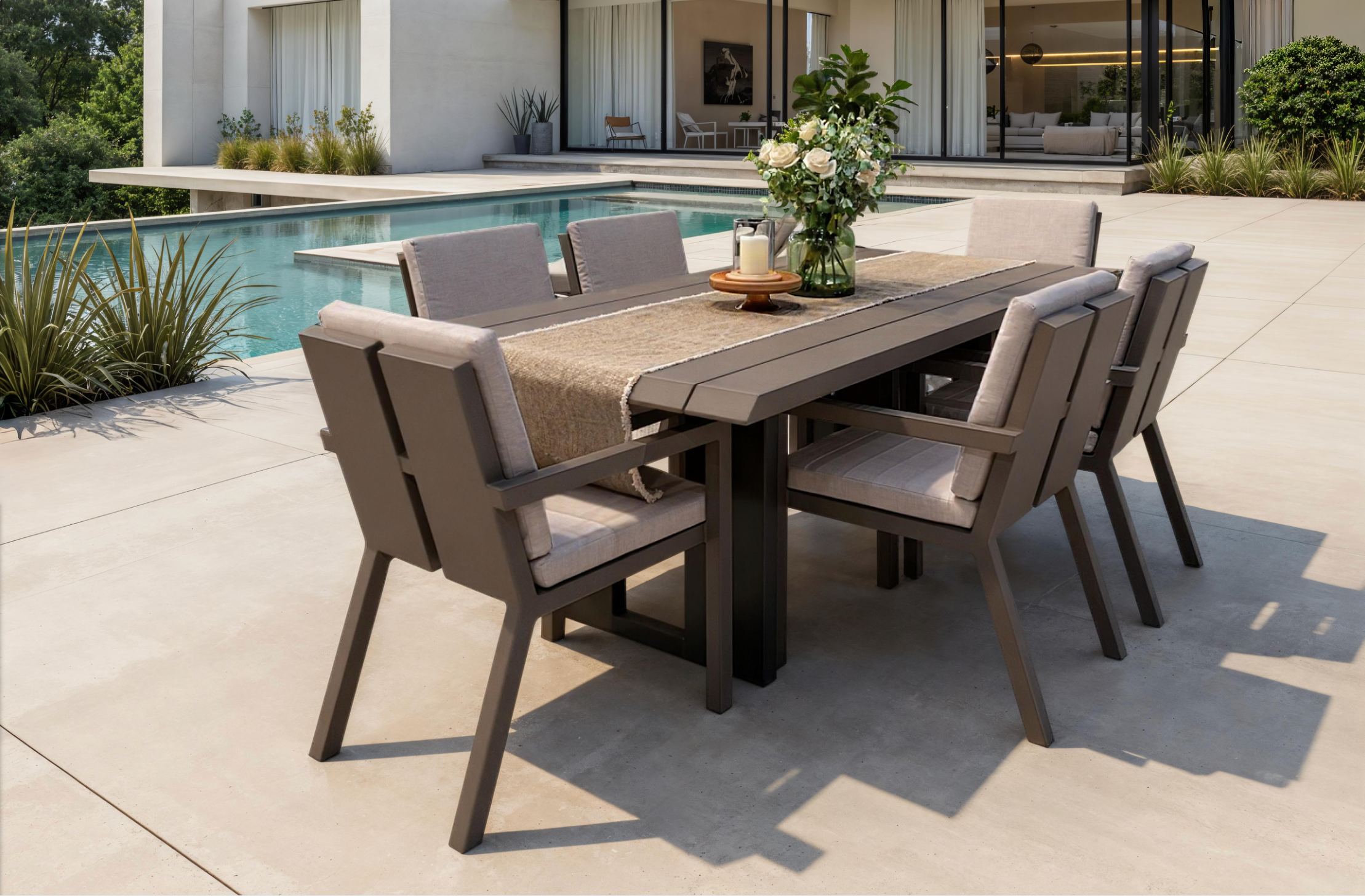 Larkspur Dining Table - Sintered Stone