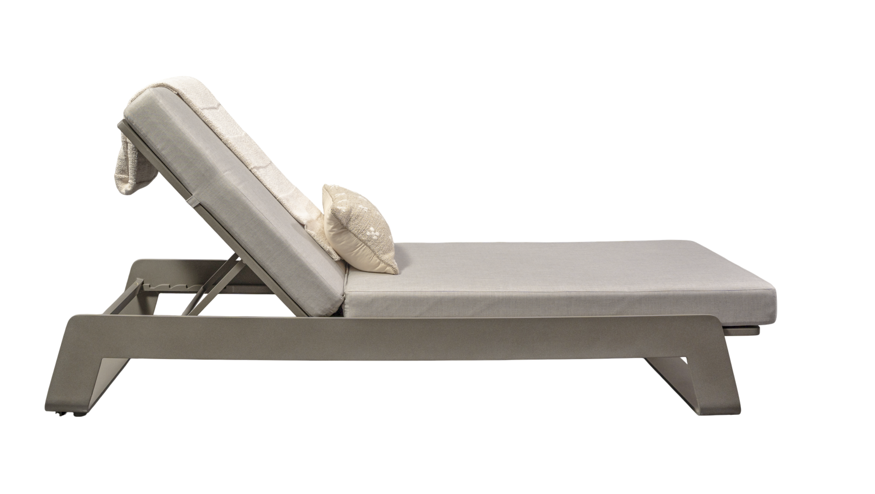 Larkspur Chaise Lounge